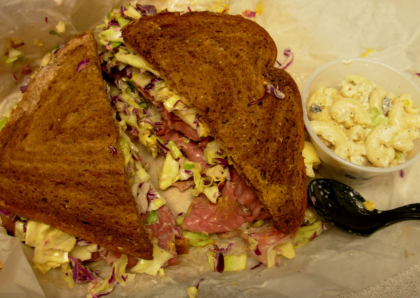 auntshelisdeli02