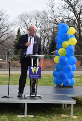 Bruce Dean, president and CEO of Black Bear Diner, introduces the candidate.
