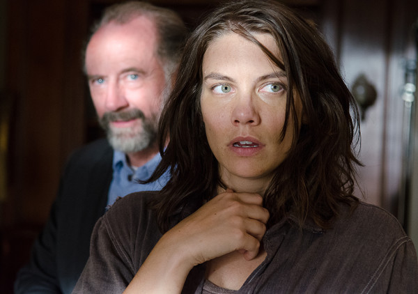 Maggie Greene (Lauren Cohen) is having labor pains.