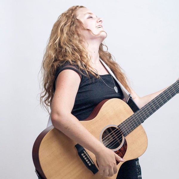 Shelby Lanterman performs at the California Brewing Company Wednesday, April 6.