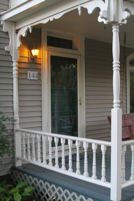 porch light Morguefile